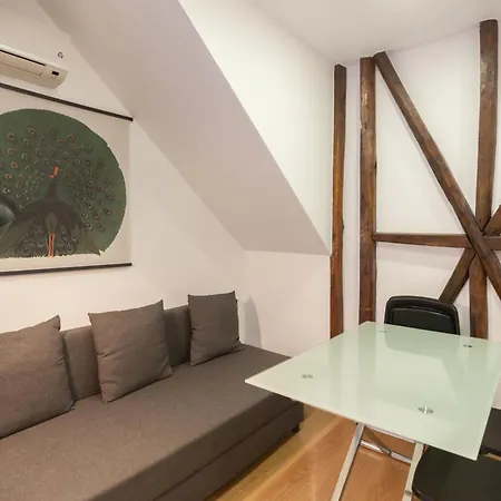 아파트 Flh Fresh And Cozy Old Town Duplex 리스본